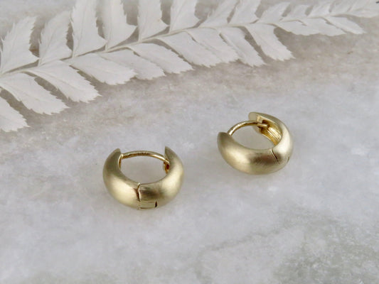 Solid Gold Tapered Clicker Hoops